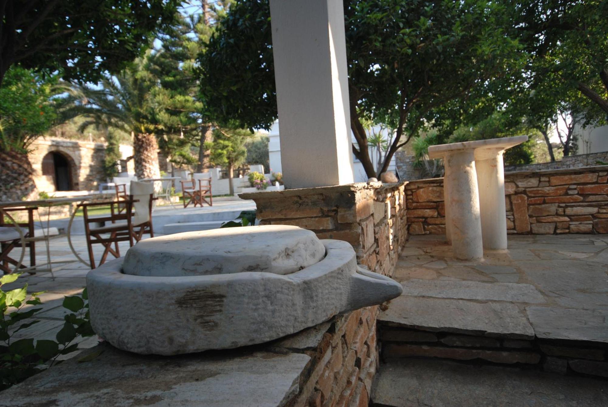 Romano garden house Agios Romanos Exterior foto